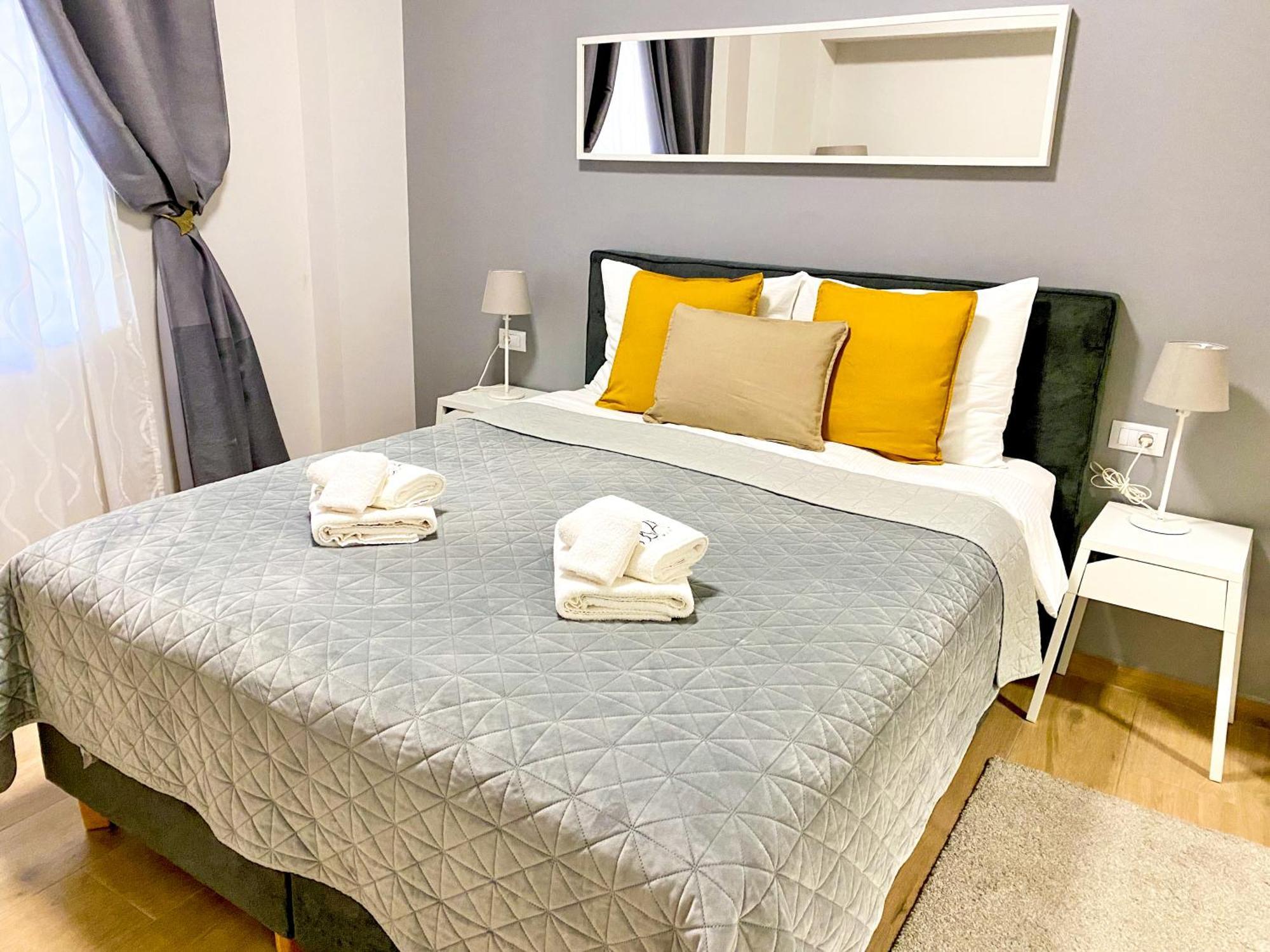 D&A City Center Apartments With Free Parking Пула Екстер'єр фото